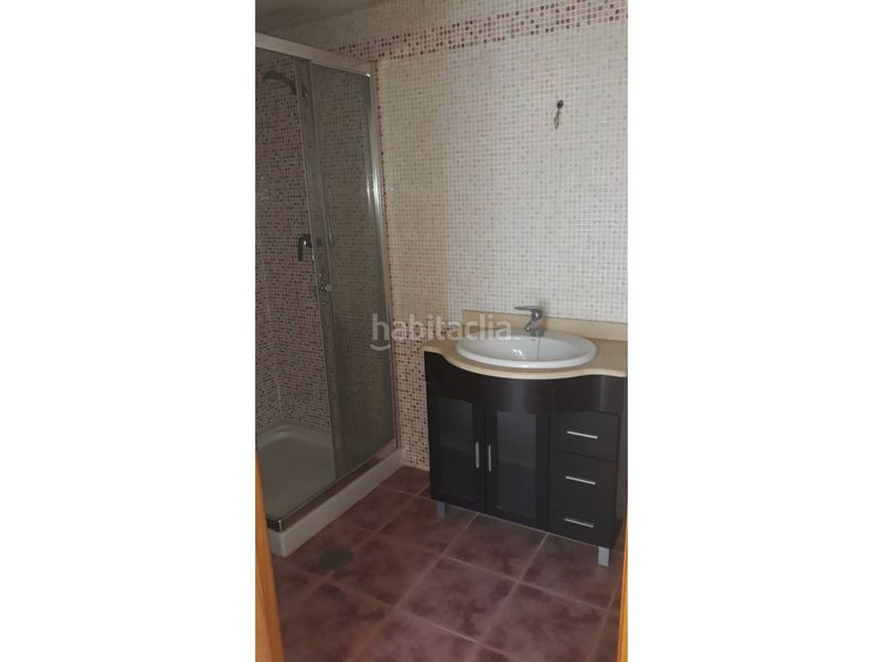 Foto f40e8a48-defb-4cc6-9e72-b51b86eb7362. Casa adossada amb aparcament a Zona Europa Arroyomolinos