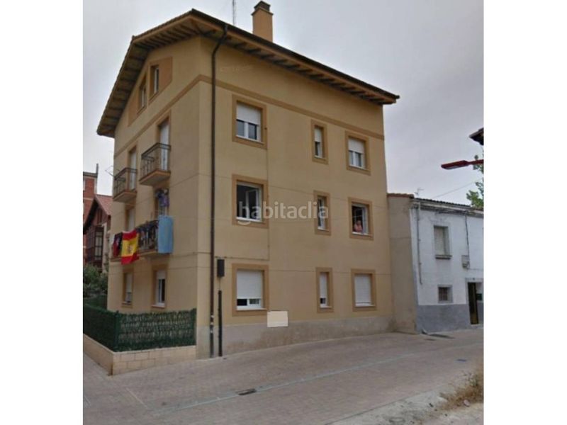 Foto de6b26b9-0182-48f1-b80d-f3e5619ead2b. Pis a Centro Miranda de Ebro