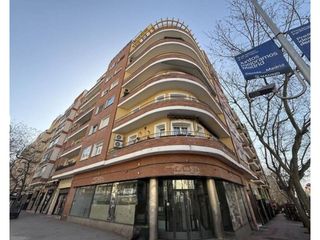 Local Comercial a Calle Paseo De Las Delicias