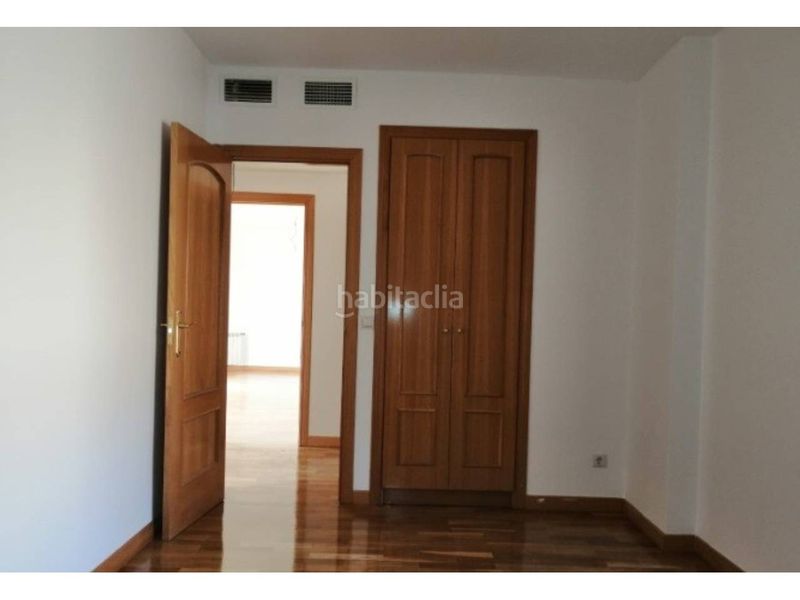 Foto 8a60a70f-f39a-43a7-9594-e5add86ae9b2. Àtic amb aparcament a El Rosón-Kelvinator Getafe