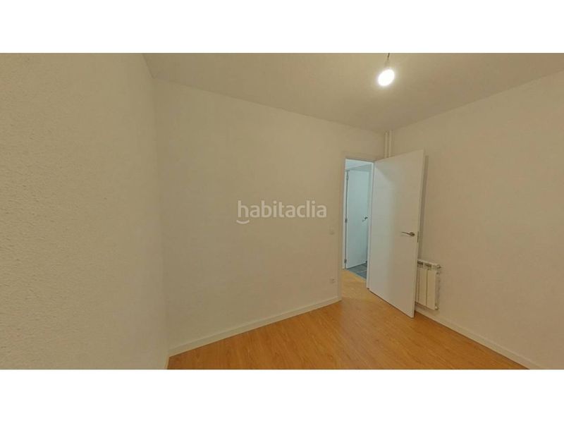 Foto f0c1ba6a-c9d6-4fc5-a9e8-b48795ec120c. Pis a Zarzaquemada Leganés