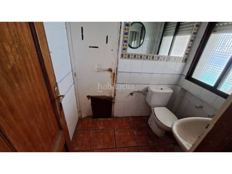 Foto d45646ab-4c64-4bd9-b94f-36c22d757166. Casa adossada a Moraleja de Enmedio