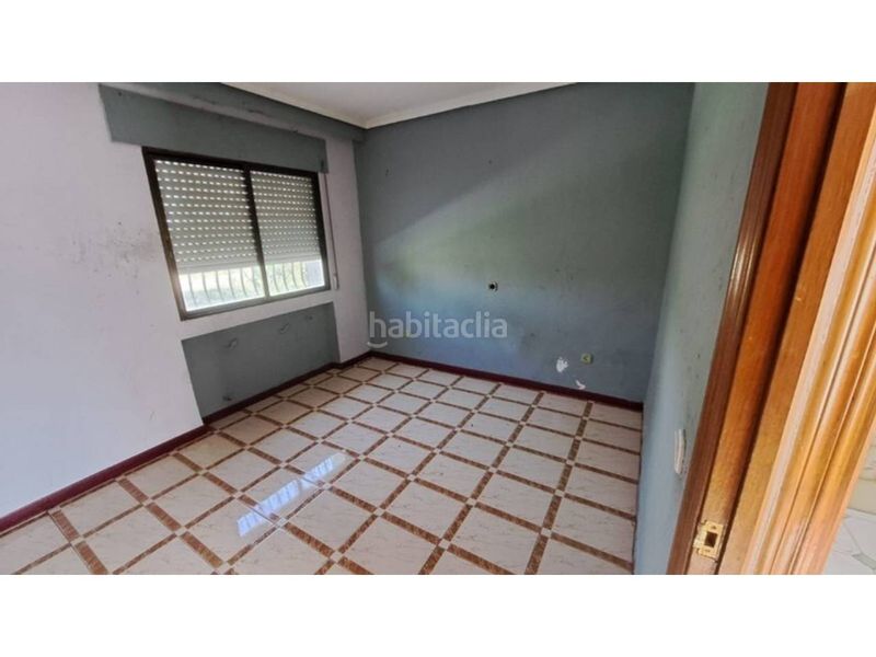 Foto dcdb4e1d-da3b-40df-b173-53a4ebb7bd2b. Casa adossada a Moraleja de Enmedio
