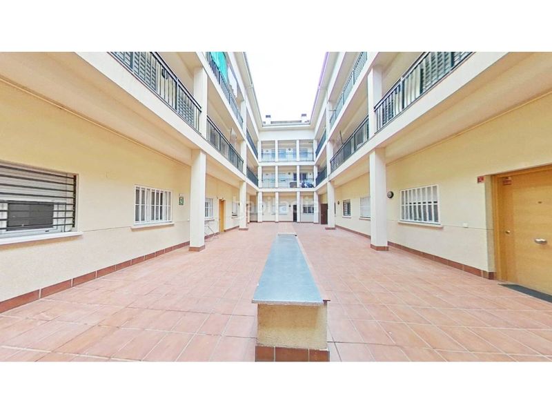 Foto ec752bc8-df7d-40aa-8543-a98b60db9679. Flat in Centro Aranjuez