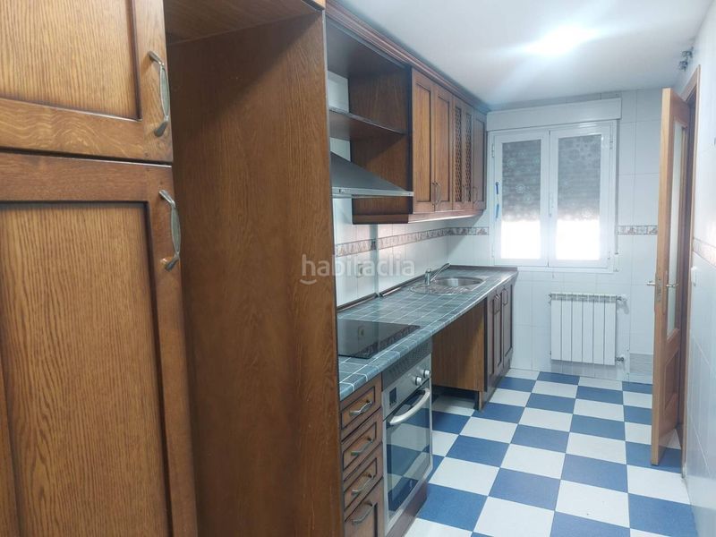 Foto 39e1fa0a-0dde-4ed0-9c3b-29607c788307. Casa amb calefacció aparcament a Centro Navalcarnero