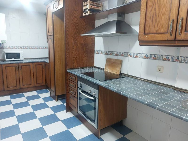 Foto a4ba2c23-b670-462a-bdb1-6cd86b75e2f3. Casa amb calefacció aparcament a Centro Navalcarnero