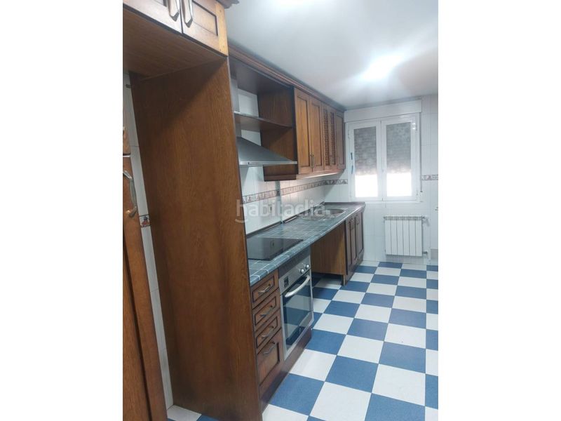 Foto f6efa8f7-391e-4887-a058-93804d70505e. Casa amb calefacció aparcament a Centro Navalcarnero