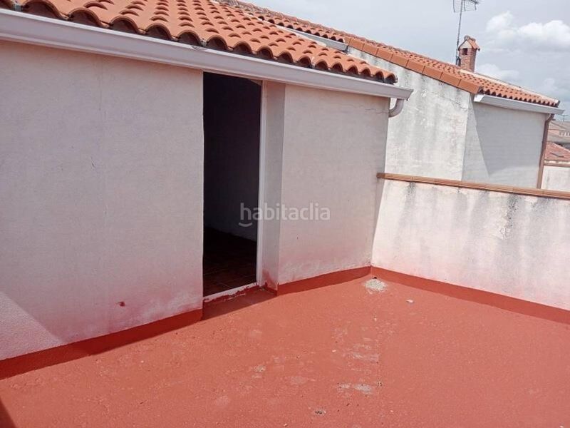 Foto e3e00f3e-2290-4d9e-a197-47a30d62458f. Casa adossada a Cadalso de los Vidrios