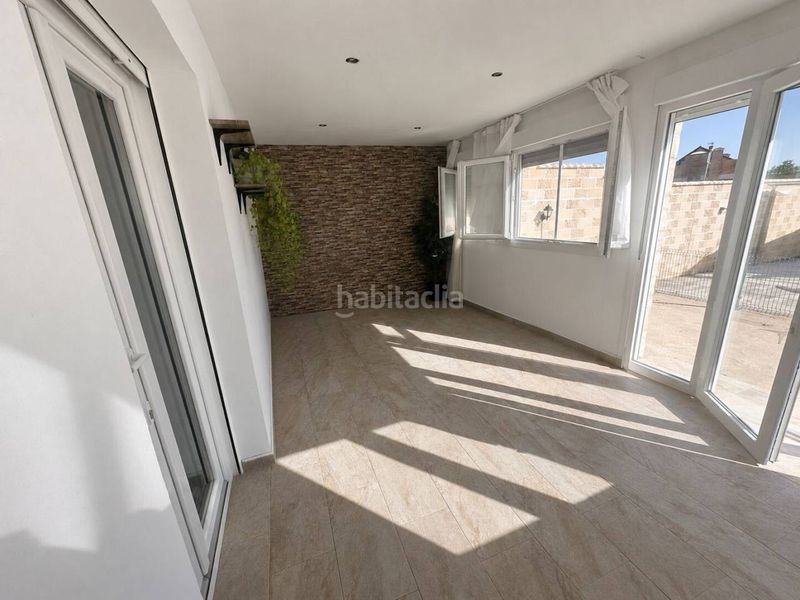 Foto 0bb0cd48-f92e-4f72-a781-4354a6f559ab. Casa adossada a Ventas de Retamosa (Las)