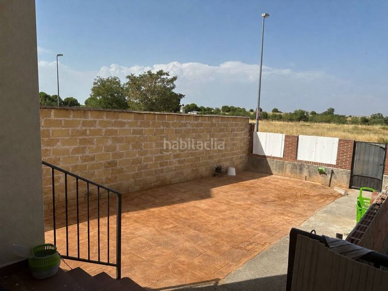 Foto a1792fc0-2627-4dcc-83b2-18882f99ce07. Casa adossada a Ventas de Retamosa (Las)
