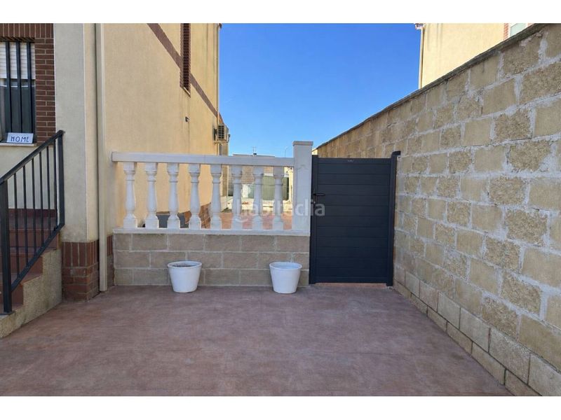 Foto ac752e26-3d8a-4377-b1fe-25e5a78dedb8. Casa adossada a Ventas de Retamosa (Las)