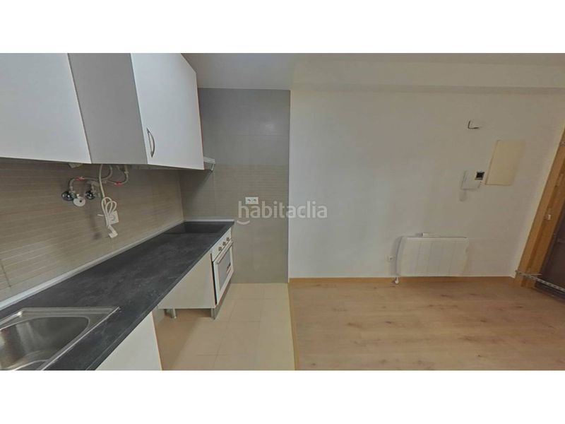 Foto f8b9b12b-8e4b-428e-9ab4-7c26b00524ae. Pis amb aparcament a Centro Aranjuez