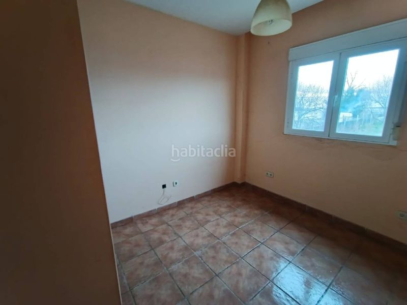 Foto cfda3b7e-7c0d-465e-ae74-1f2574aea430. Xalet a Yeles