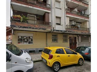 Office space  Calle emperador. Oficina en venta en calle emperador de laredo laredo, santander