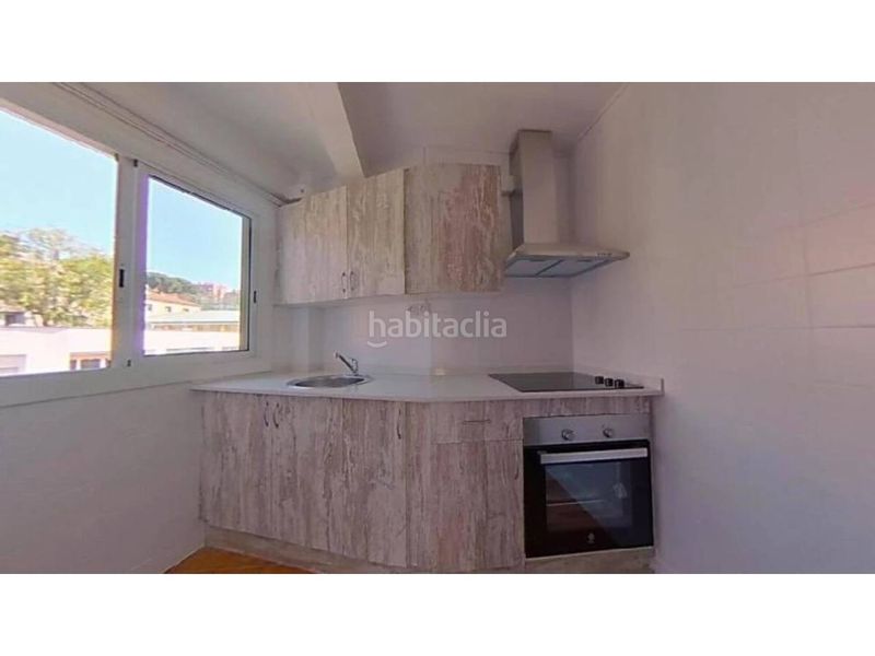 Foto 7ee70404-7eb1-44eb-b072-521f7ecd6c85. Pis a La Salut Barcelona