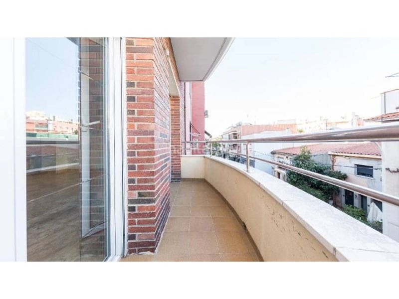 Foto ce7fa234-1f69-4262-ac56-5ec82eed5cfa. Pis a Morera Badalona
