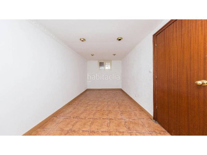 Foto d635c451-b43e-4f0c-98b4-975c6e4010c0. Casa adossada a Vila de Gràcia Barcelona