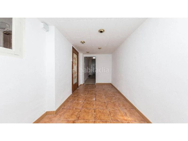 Foto dcb9d1a1-1ab0-4a35-a6b2-629c6dfa7f0c. Casa adossada a Vila de Gràcia Barcelona