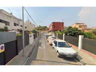 Casa adossada a Calle Pedraforca