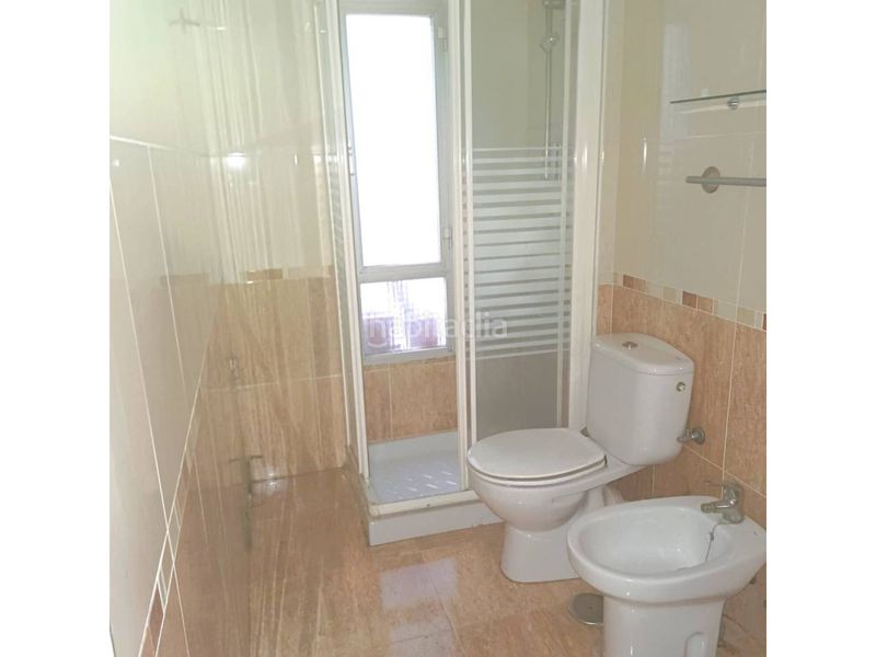Foto d8f9e560-4c2e-49ba-91f2-fec7a139a92d. Piso  en venta en Zarzaquemada Leganés