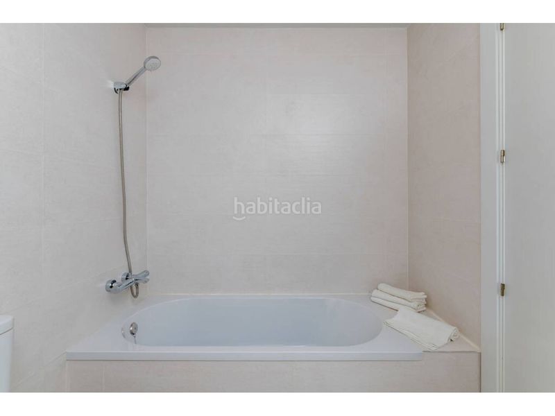 Foto cbde5a0e-51ae-42f4-9fb7-7486888c8014. Casa adossada amb aparcament a nuevo Aranjuez-ciudad de las artes Aranjuez