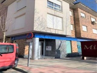 Local Comercial  Avenida juan carlos i. Local comercial en venta en villanueva del pardillo