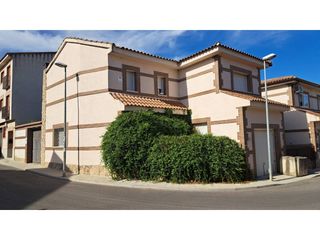 Xalet  Calle toledo. Piso en venta en valmojado