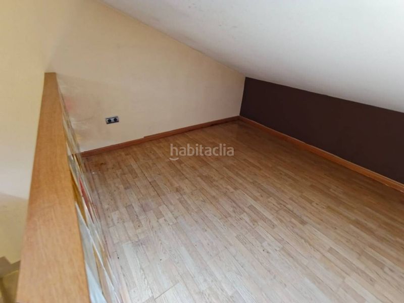 Foto 2b85d6ae-03b1-4da8-bb5c-f0b9f482531f. Casa aparellada amb aparcament a Norte-Universidad Móstoles