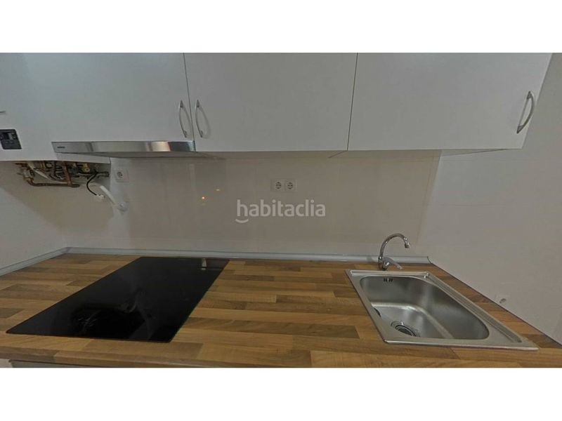 Foto fdedeb82-bec1-4077-9450-03fd0effd53e. Pis a Aluche Madrid