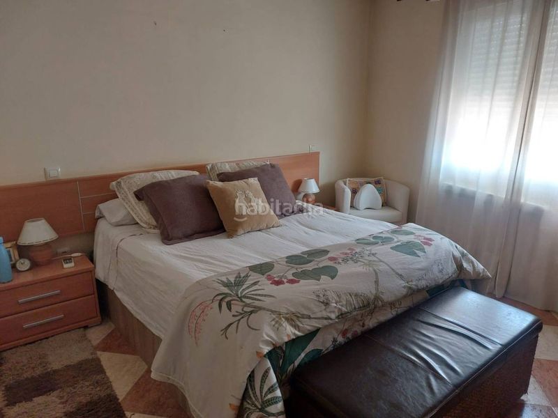 Foto 39a6b696-bd41-4594-af4a-a61cbe8ae97c. Casa aparellada amb aparcament a Valmojado