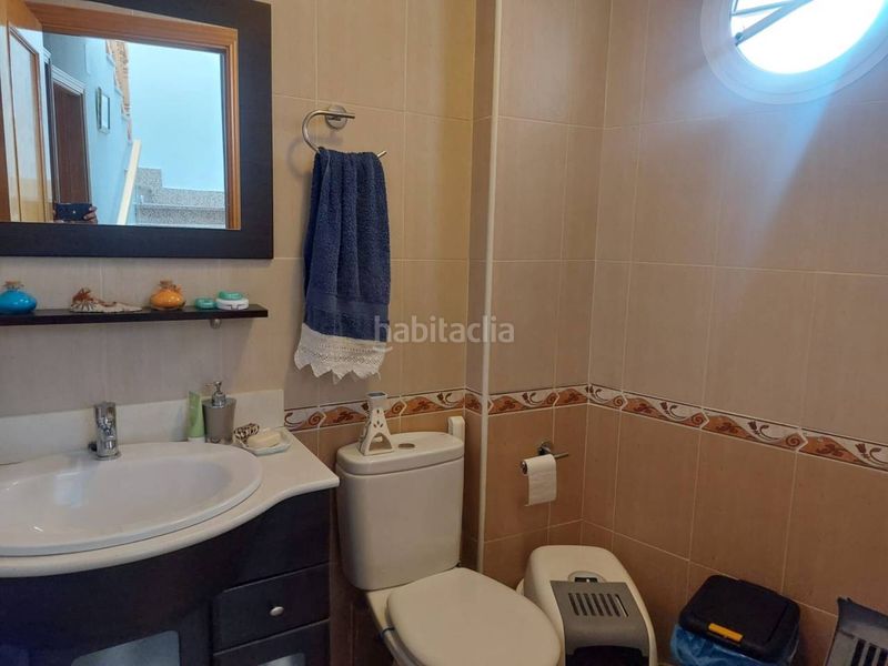 Foto d7124dc1-2e85-41b0-a0a5-448db38a2ec8. Casa aparellada amb aparcament a Valmojado