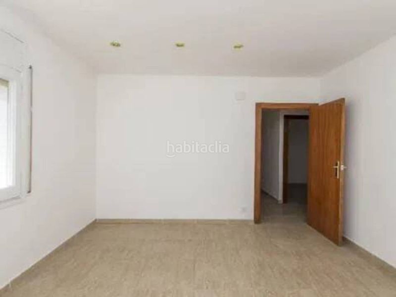 Foto b72deb34-81f3-4ce5-9613-7ce689b36329. Pis a Lledoner Granollers