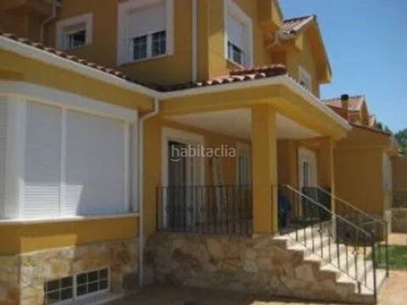 Foto dac79380-9896-4784-ac13-5bebe1ffc870. Casa adossada a Cubas de la Sagra
