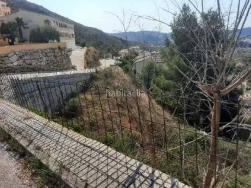 Foto b9190d2a-8683-40be-be2f-718533949ecc. Terreny residencial a Xaló