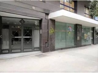 Rent Business premise in Casco Antiguo