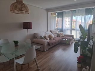 Alquiler Apartamento  Carrer del pintor maella. Apartamento reformado ideal para parejas