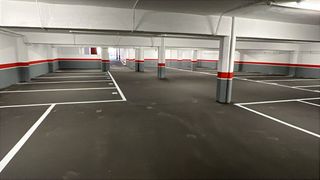 Aparcament cotxe a Calle marqués de casa valdés 105. Ultimas plazas de garaje en venta