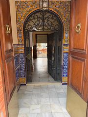 Casa in Ramal de Espartinas. Casa señorial con gran parcela, garaje privado y mucho encanto e
