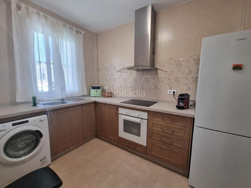 Foto 14bf36c8-ab33-4b1f-86bf-e63937d10b83. Casa adossada amb calefacció a Centro - Barriada Mallorca Camas