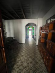 House in Aracena. Casa en venta en aracena – amplia vivienda con garaje, patio, só