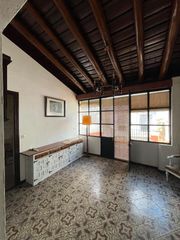 House in Aracena. Casa en venta en aracena – amplia vivienda con garaje, patio, só