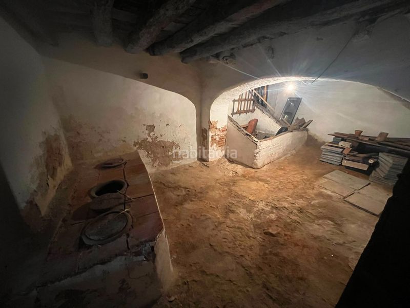 Foto 10b25a3b-37a9-4c54-b8fc-8dc03e46463a. Casa amb xemeneia calefacció aparcament a Aracena