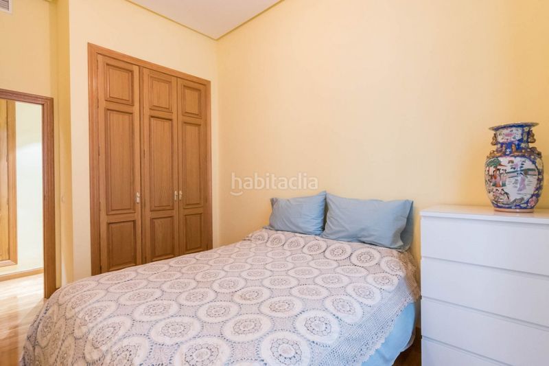 Foto ac039950-6a29-49f4-91a9-9ba42e0ff1bd. Pis a La Catedral Murcia