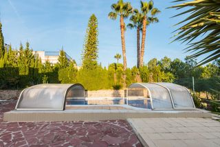 Chalet in Altorreal - El Chorrico. Chalet independiente junto al campo de golf