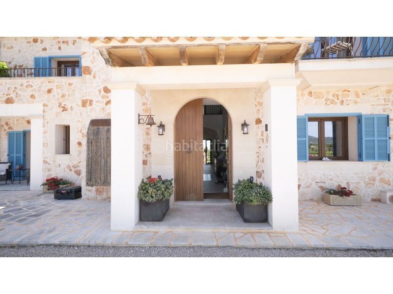Foto ef066fae-fabb-4254-a368-a218a78ba86f. Casa amb calefacció aparcament piscina a Portocolom Felanitx
