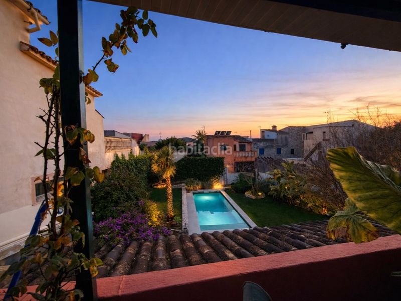 Foto e5fe48e6-a9c8-44a2-94c5-54a40fb36a91. Casa adossada amb aparcament a Calvià poble Calvià