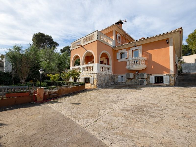 Foto f40492e6-4df9-47a0-bf99-89466e686e75. Xalet amb aparcament piscina a Santa Ponça Calvià