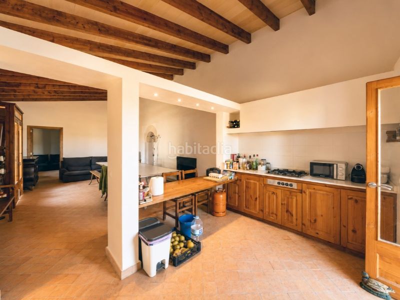 Foto 8f8f676f-1f50-4fd5-b3ba-6c4302f9860b. Casa amb aparcament a Ariany
