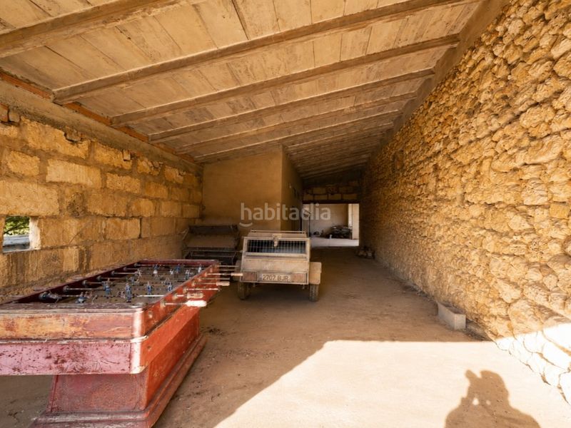 Foto b61cf6d4-30ce-4093-8921-48e61a896f40. Casa amb aparcament a Ariany