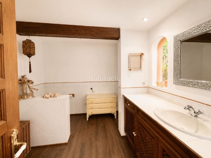 Foto 4404d623-5f9d-4b1d-b1d7-0f3a7fc6c8b8. Casa amb aparcament piscina a Santa Ponça Calvià
